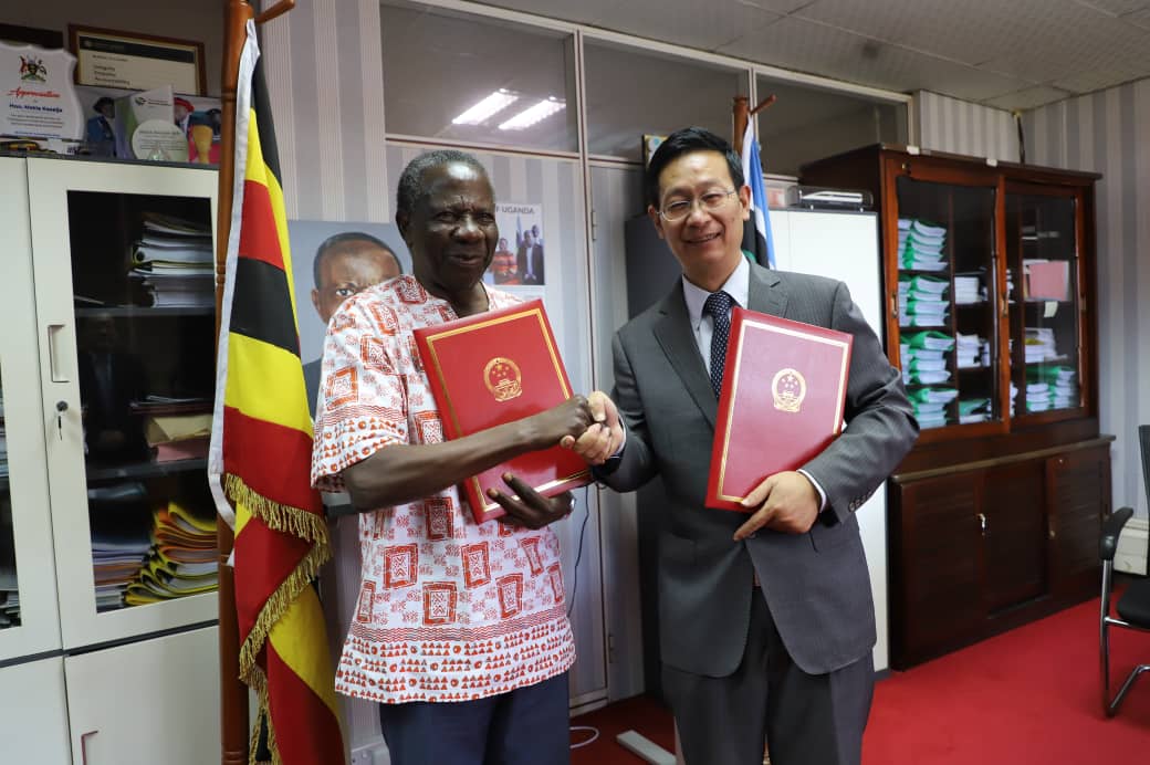 China and Uganda sign a 101.3 billion grant